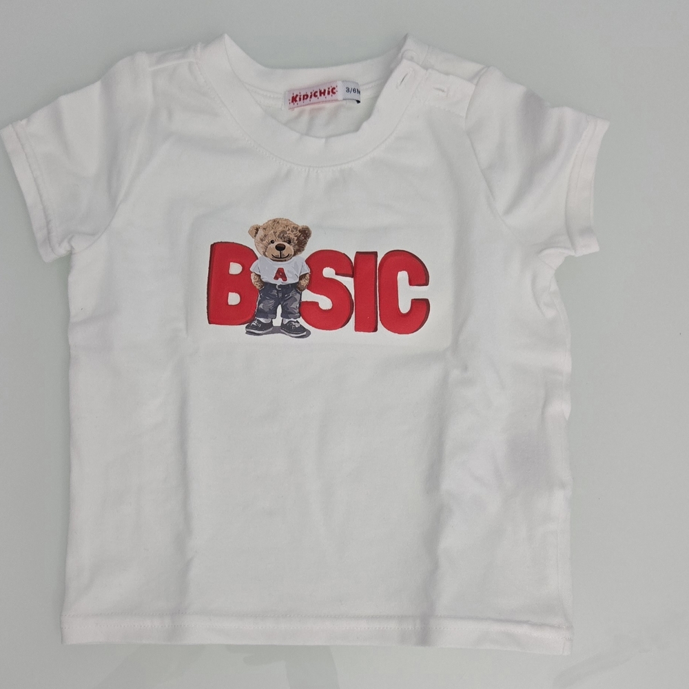 Adorable Baby T-Shirt with Pop-out Design. Perfect For Any Occasion.